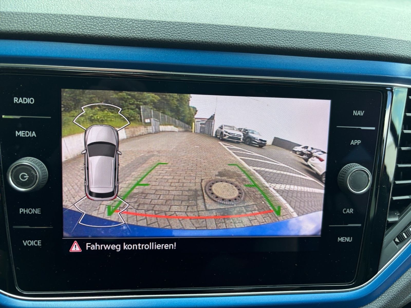 Volkswagen T-Roc 1.5 TSI DSG STYLE - Samsaru's Car Outlet