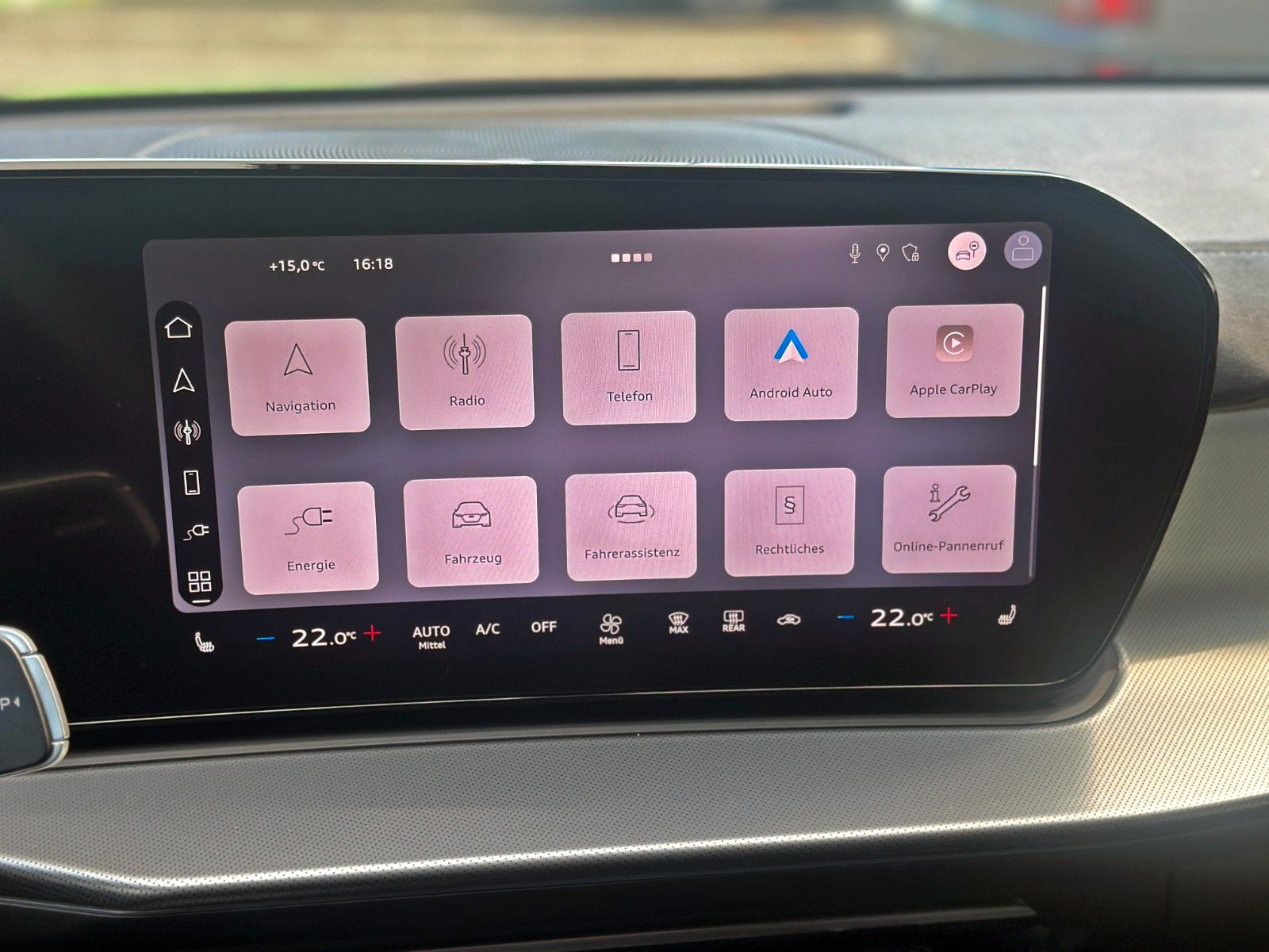 Audi Q3 SUV e-hybrid AHK S-LINE PANO TECH PRO MATRIX