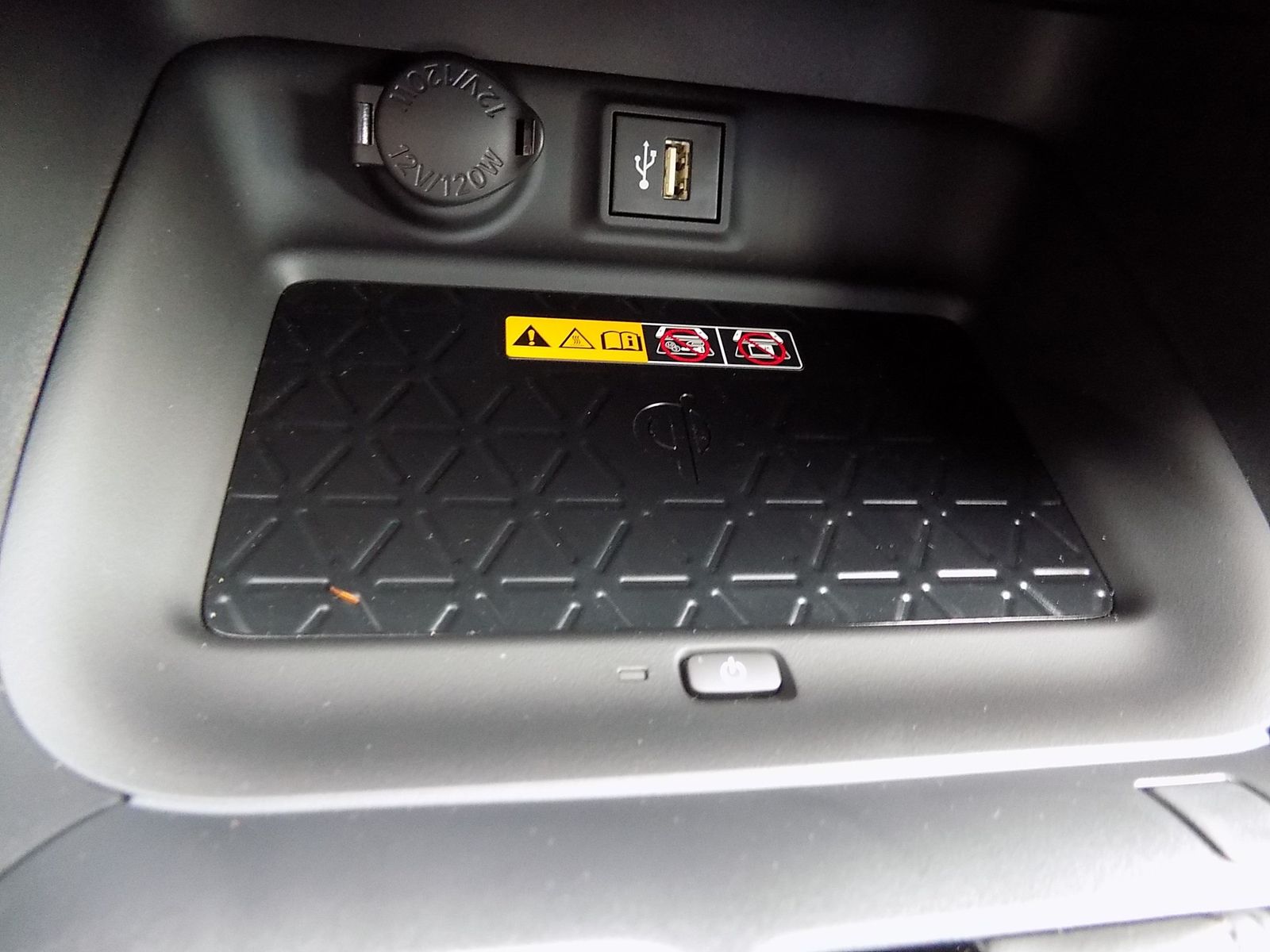 Toyota RAV4 2.5 l Hybrid 4x2 - Samsaru's Car Outlet