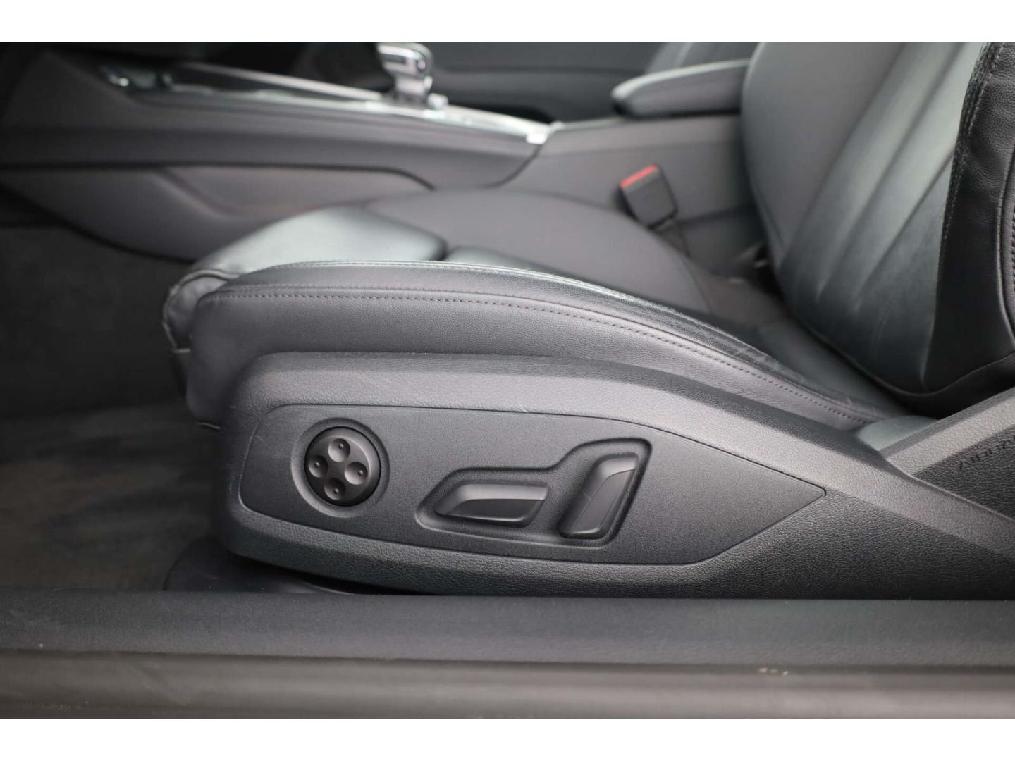 Audi A5 Cabriolet 40TDI quattro S line AHK/20''/Matri