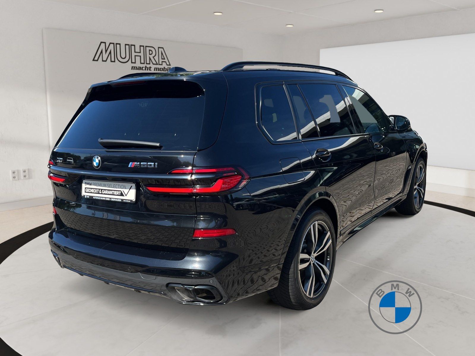 BMW X7 M60i xDrive Autobahnas Pano Sky AHK Sthzg H/K