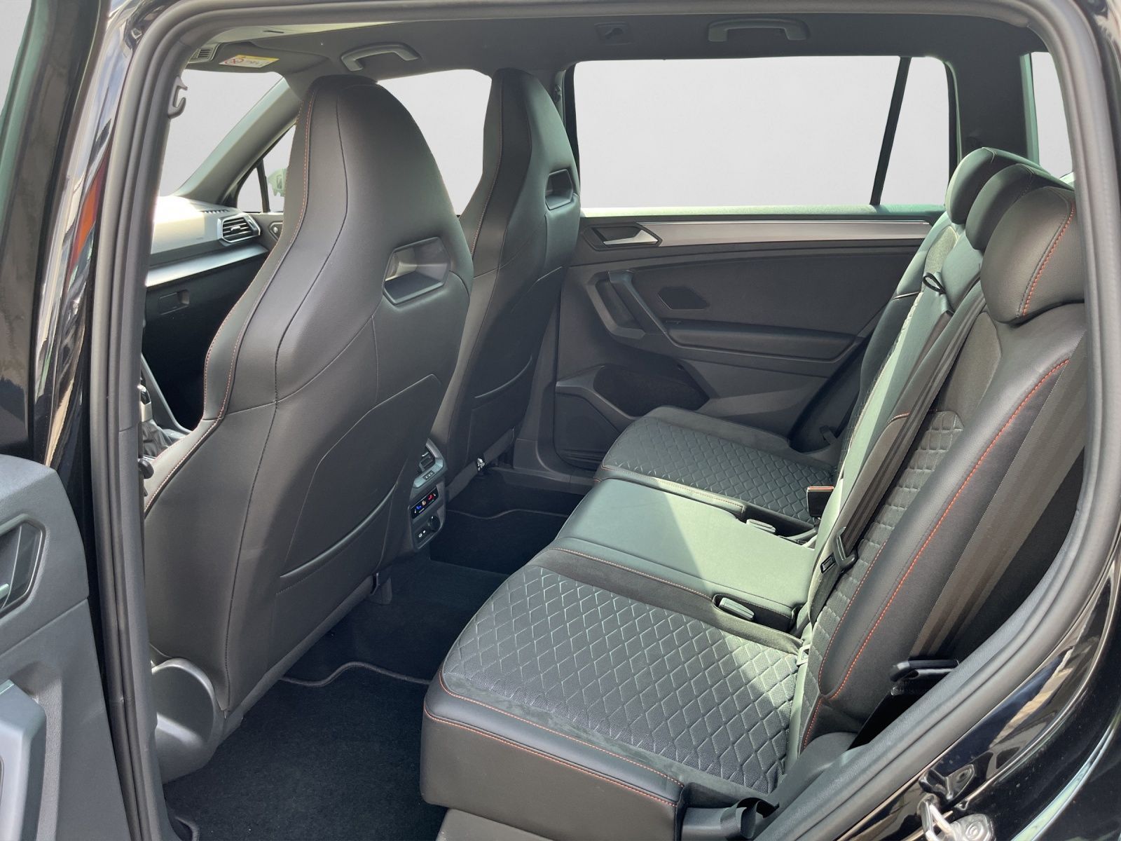 Seat Tarraco 2.0 TDI FR DSG AHK/STANDHZ/XL-PAKET/uvm.