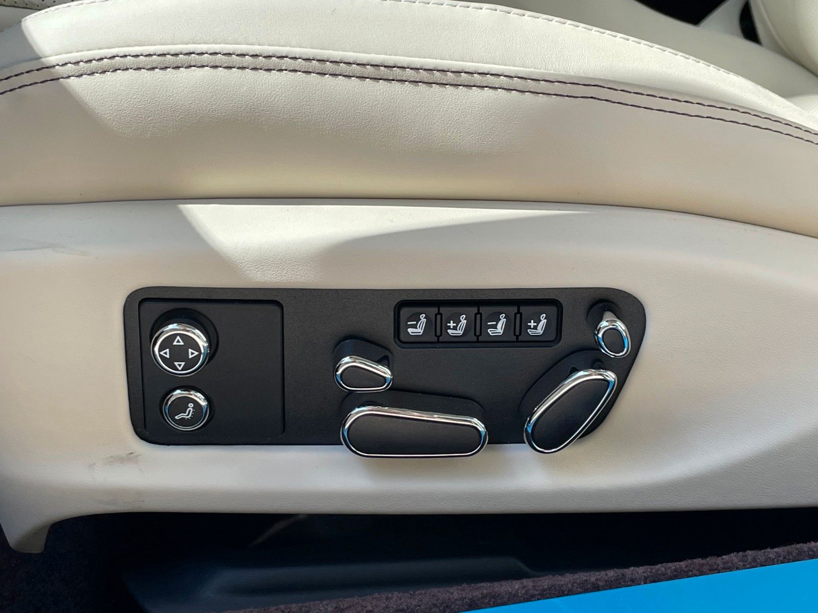 Bentley Continental GTC - Black Edition/Massage/Naim