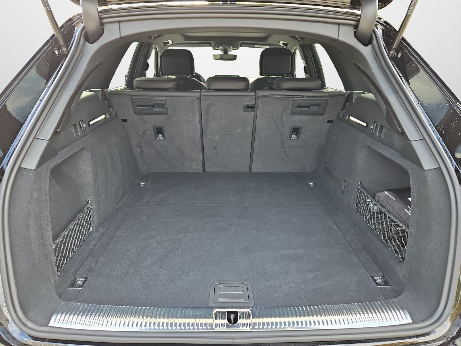 Audi A4 Avant 40 TDI S tronic quattro advanced - Samsaru's Car Outlet