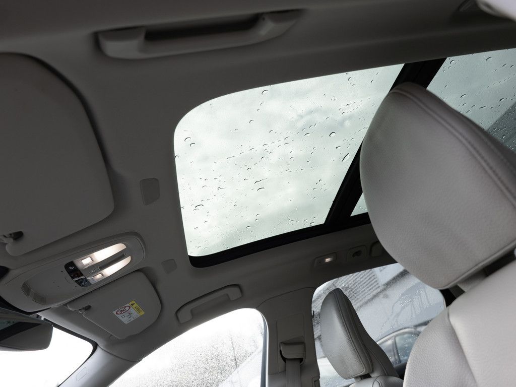 Volvo XC60 B4 Momentum Pro AWD STANDHZ LED PANO 360°