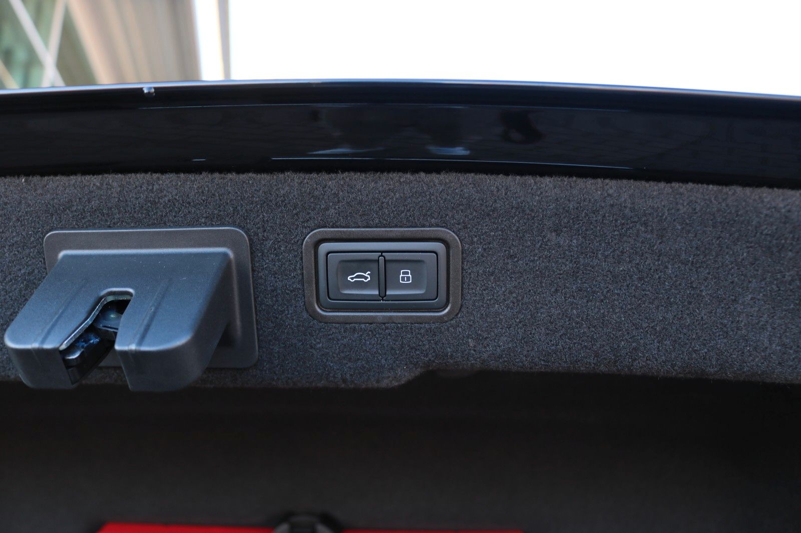 Audi A8 60 TFSI e quattro - Samsaru's Car Outlet
