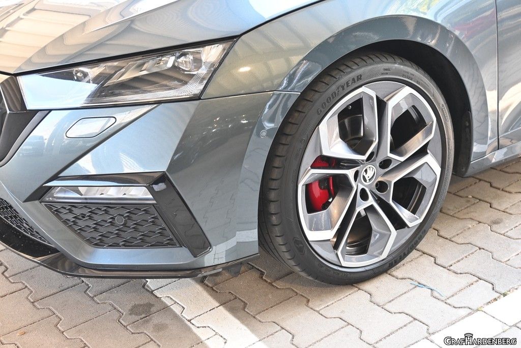 Skoda Octavia Combi 2.0 TDI RS 4x4 RS Plus - Samsaru's Car Outlet