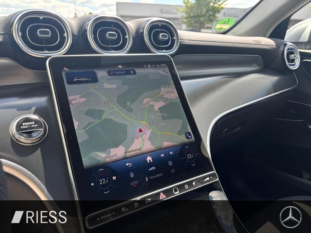 Mercedes-Benz GLC 300 e 4M EQ AMG+AHK+PANO+DISTR+MEM+DC-LADER+