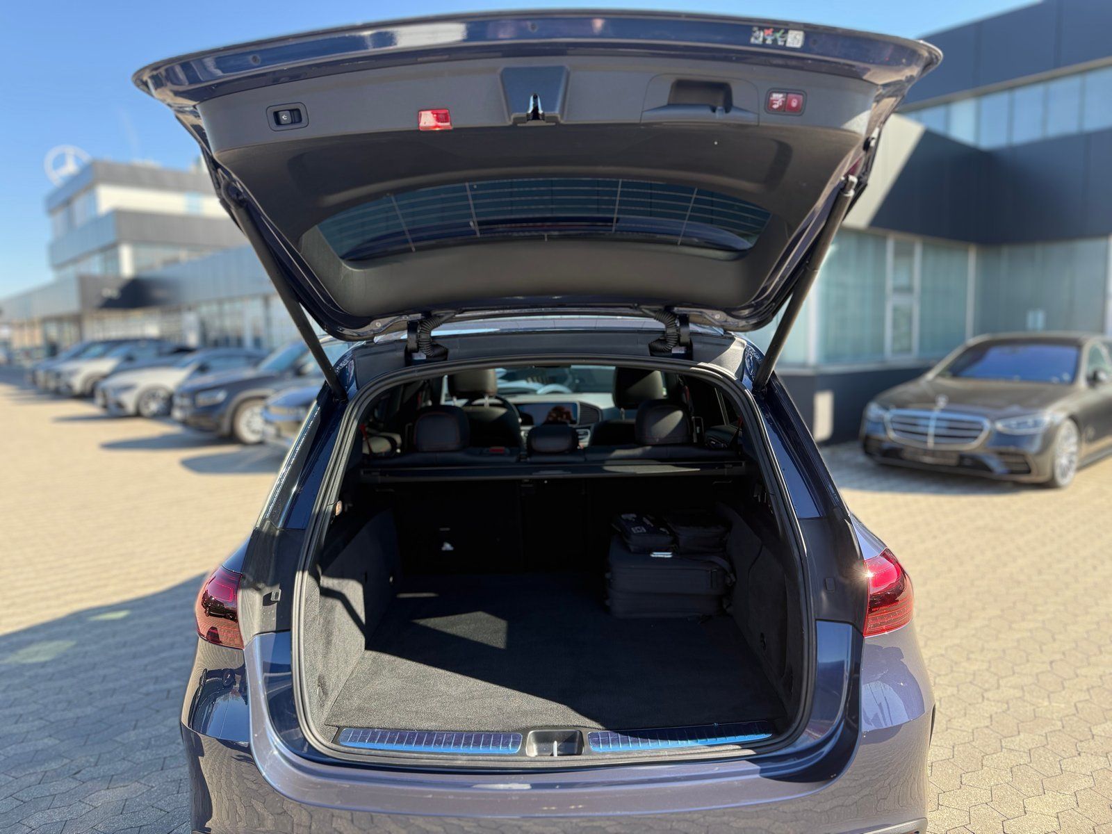 Mercedes-Benz GLE 53 AMG HYBRID Dist/AHK/Pano/Airmat/HeadUp/21