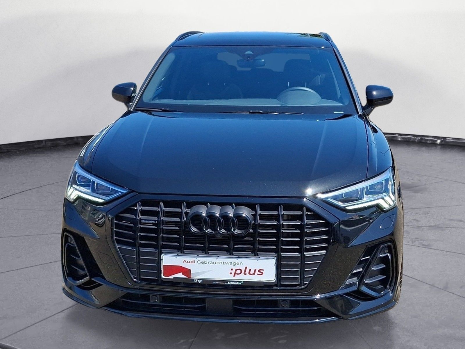 Audi Q3 40TDI quattro S tronic S line AHK ACCAssist M