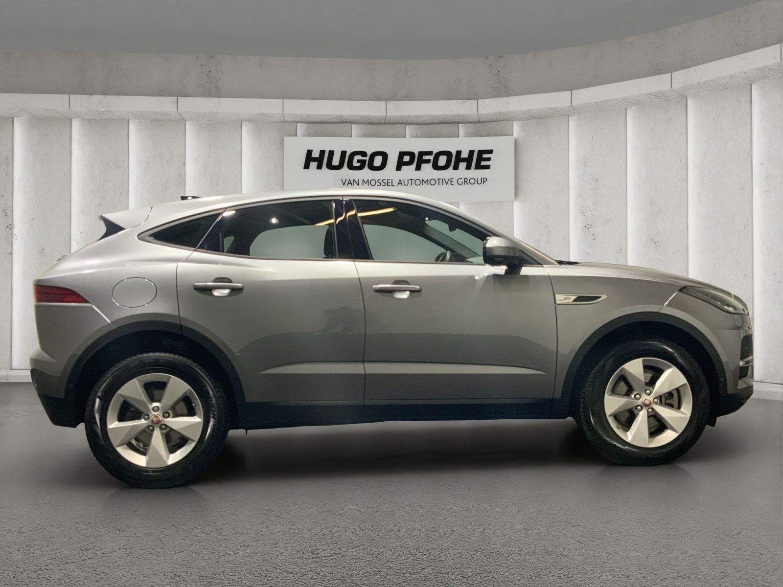 Jaguar E-PACE D200 AWD SHZ SpurH SpurW LM 2xKlima