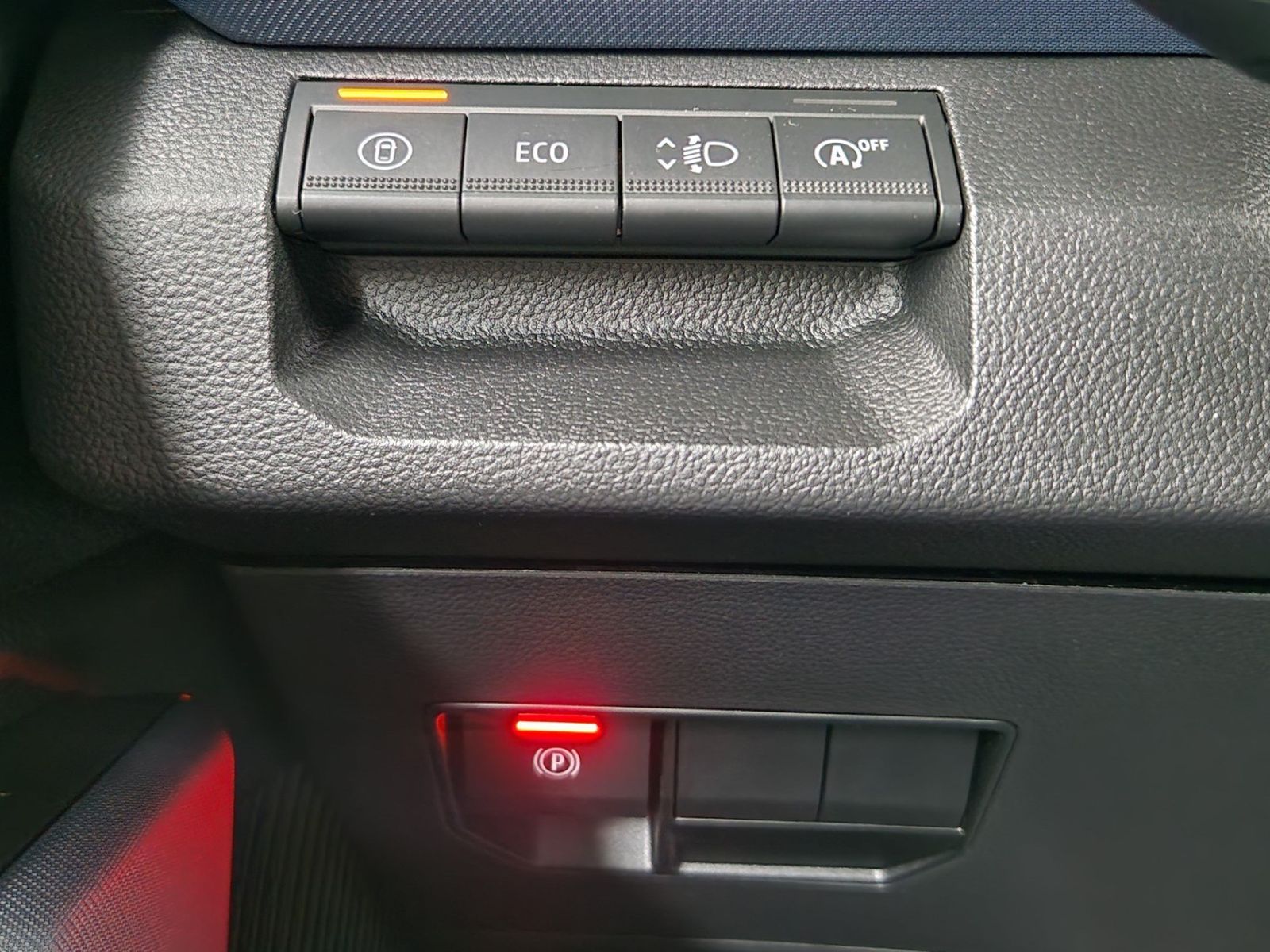 Dacia Duster Journey TCe 130 - Samsaru's Car Outlet