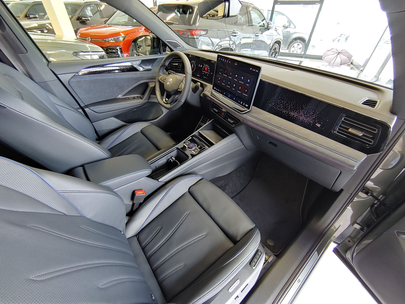 Volkswagen Tiguan eHybrid 200 R-Line Leder/Pano/360°/Sound