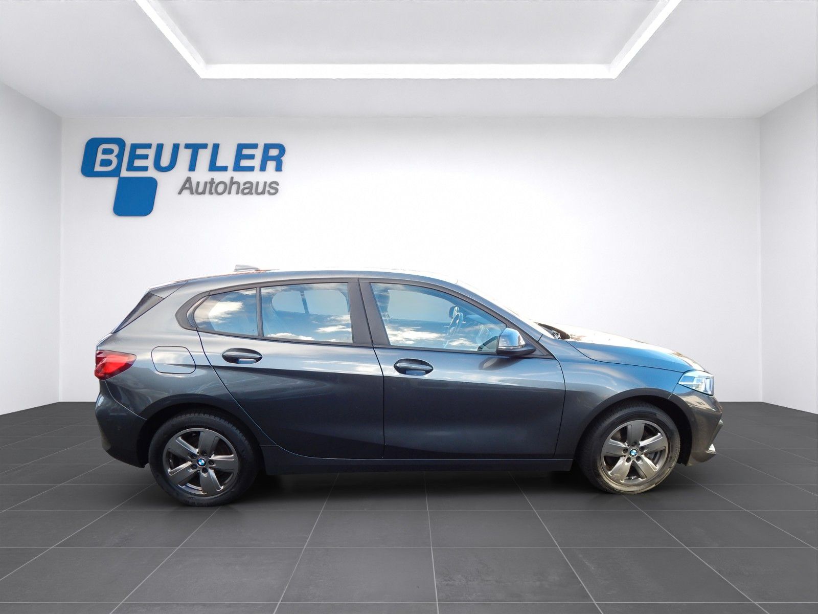 BMW 118iA Advantage - Samsaru's Car Outlet