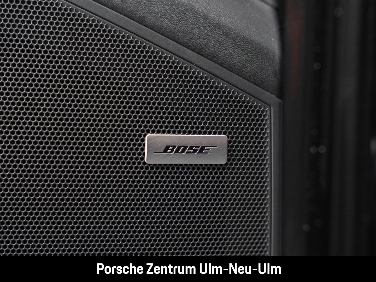Porsche Cayenne Hinterachslenkung InnoDrive Head-Up