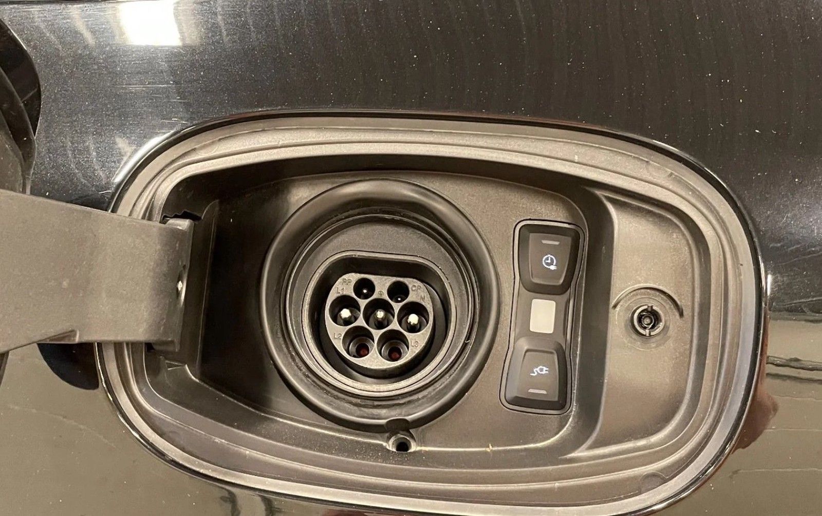 Porsche Cayenne E-Hybrid Platinum Edition