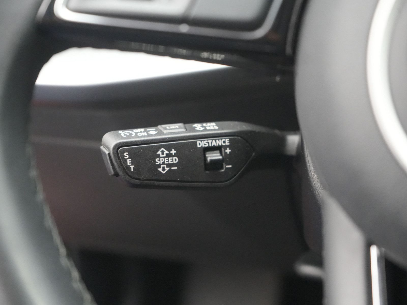 Audi A3 Sportback e advanced S-TRON - Samsaru's Car Outlet