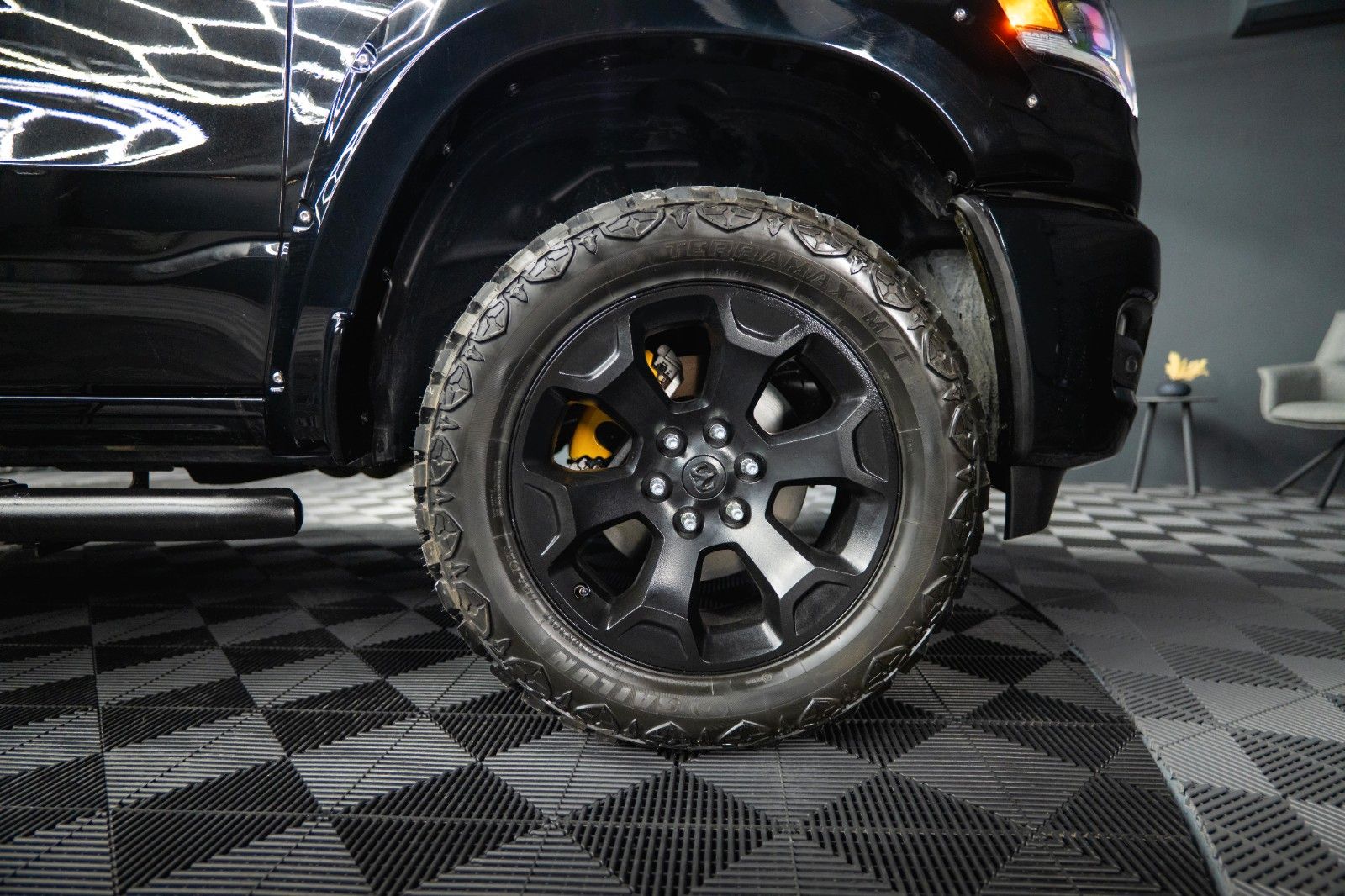 Dodge RAM 3.0 MY 25 TWIN TURBO Offroad Night ACC 19%
