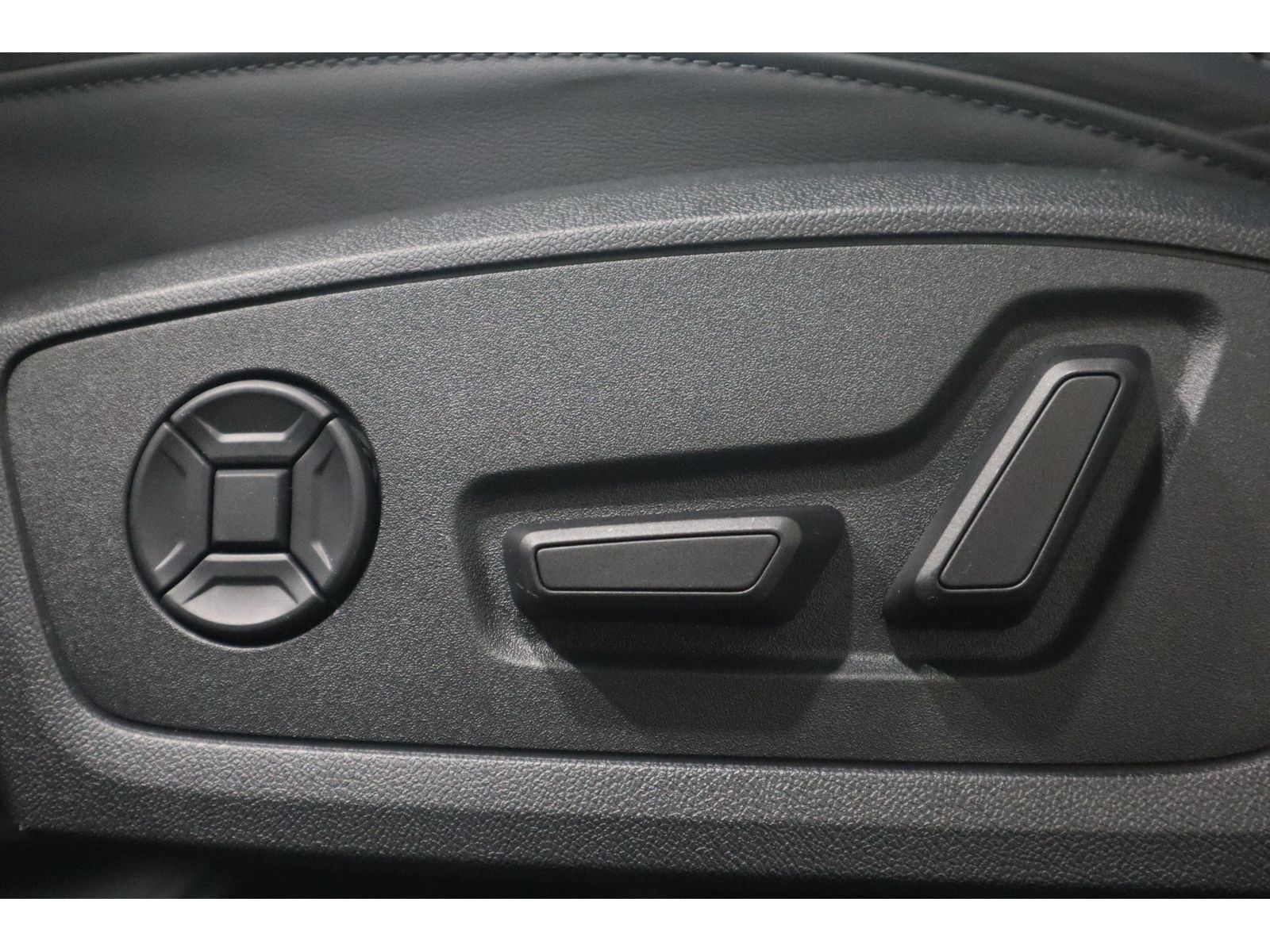 Audi A6 Avant 40 TDI advanced - Samsaru's Car Outlet