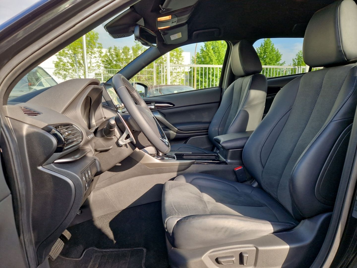 Mitsubishi Eclipse Cross Plug-In Hybrid Select Black Garant