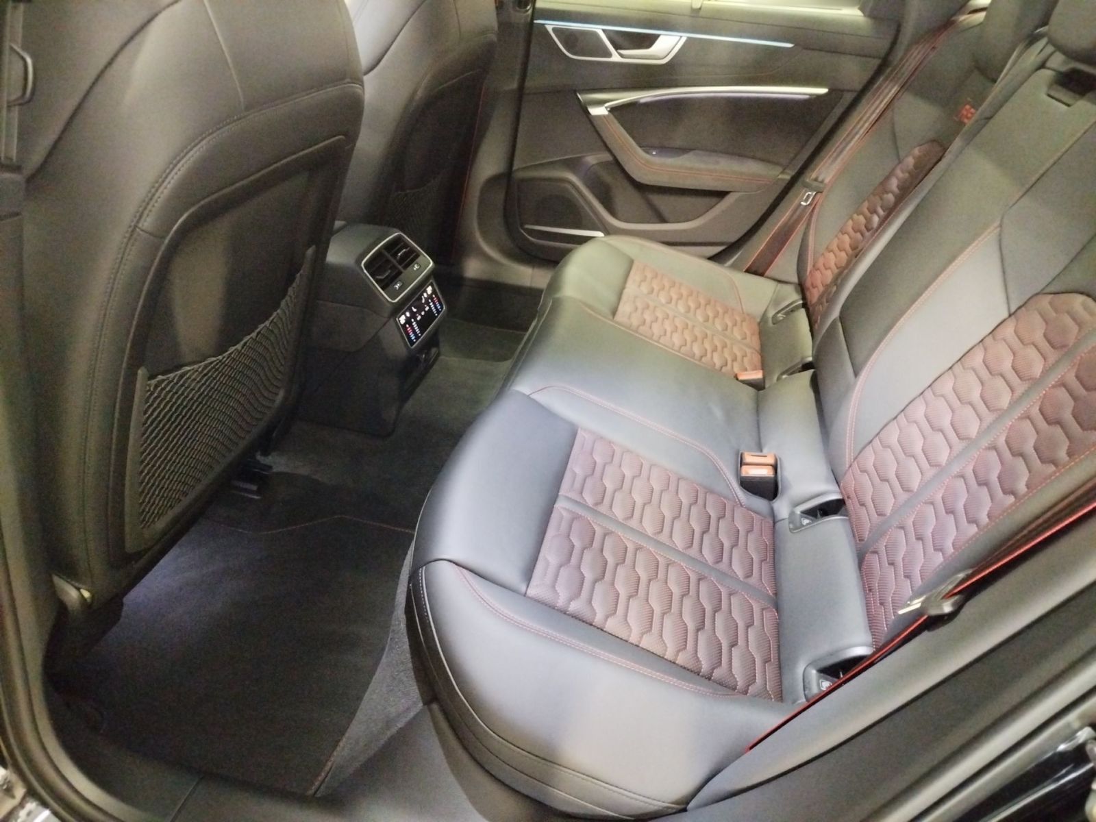 Audi RS6 Avant performance tiptronic HD Matrix-LED RS