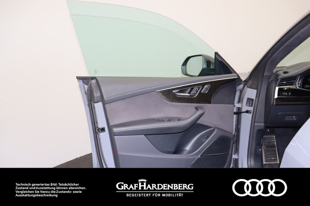 Audi Q8 55 TFSI quattro S line Matrix Navi ACC
