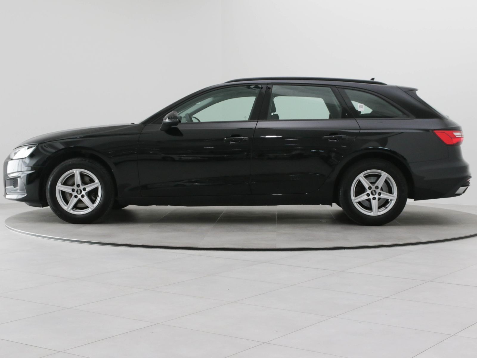 Audi A4 Avant 35 TDI S tronic - Samsaru's Car Outlet