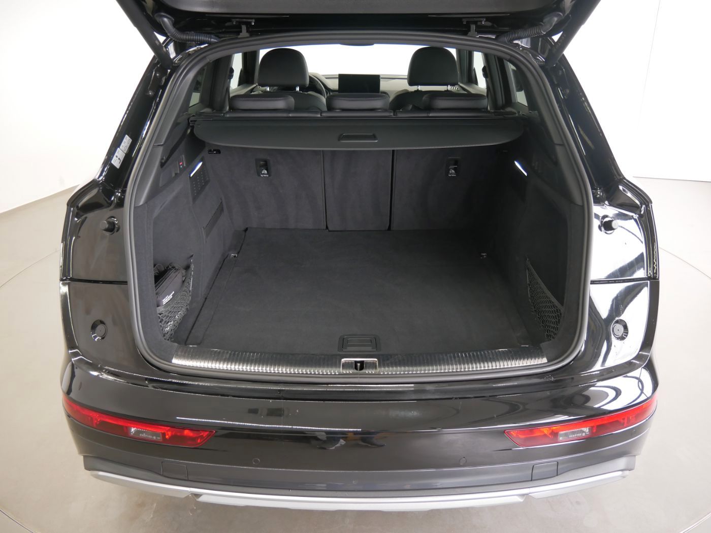 Audi Q5 40 TDI quattro S tro. S line LED AHK virt. Co