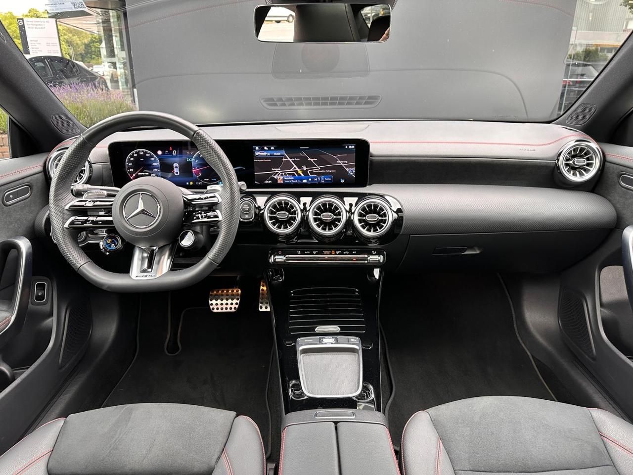 Mercedes-Benz CLA 35 AMG 4M - Samsaru's Car Outlet