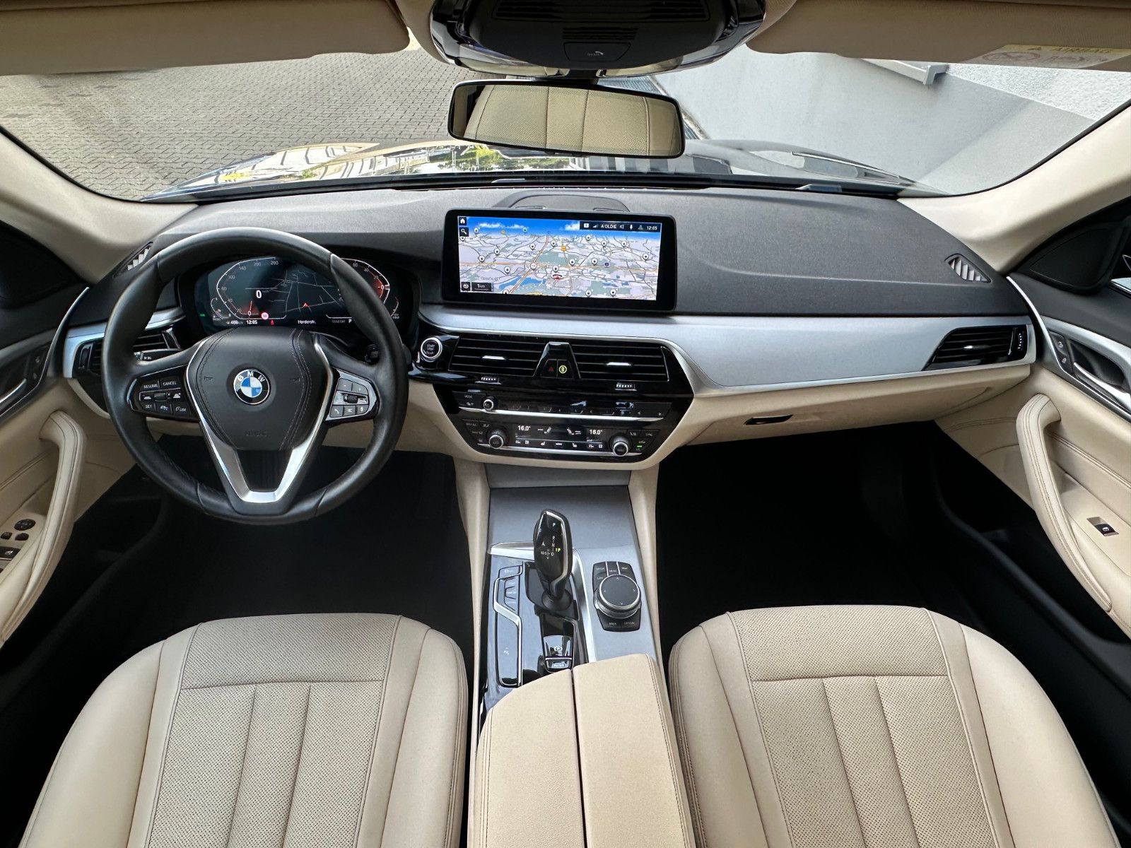 BMW 520d xDr *ACC*DRIVING*4-ZONEN KL.*KAM*HiFi*LEDER