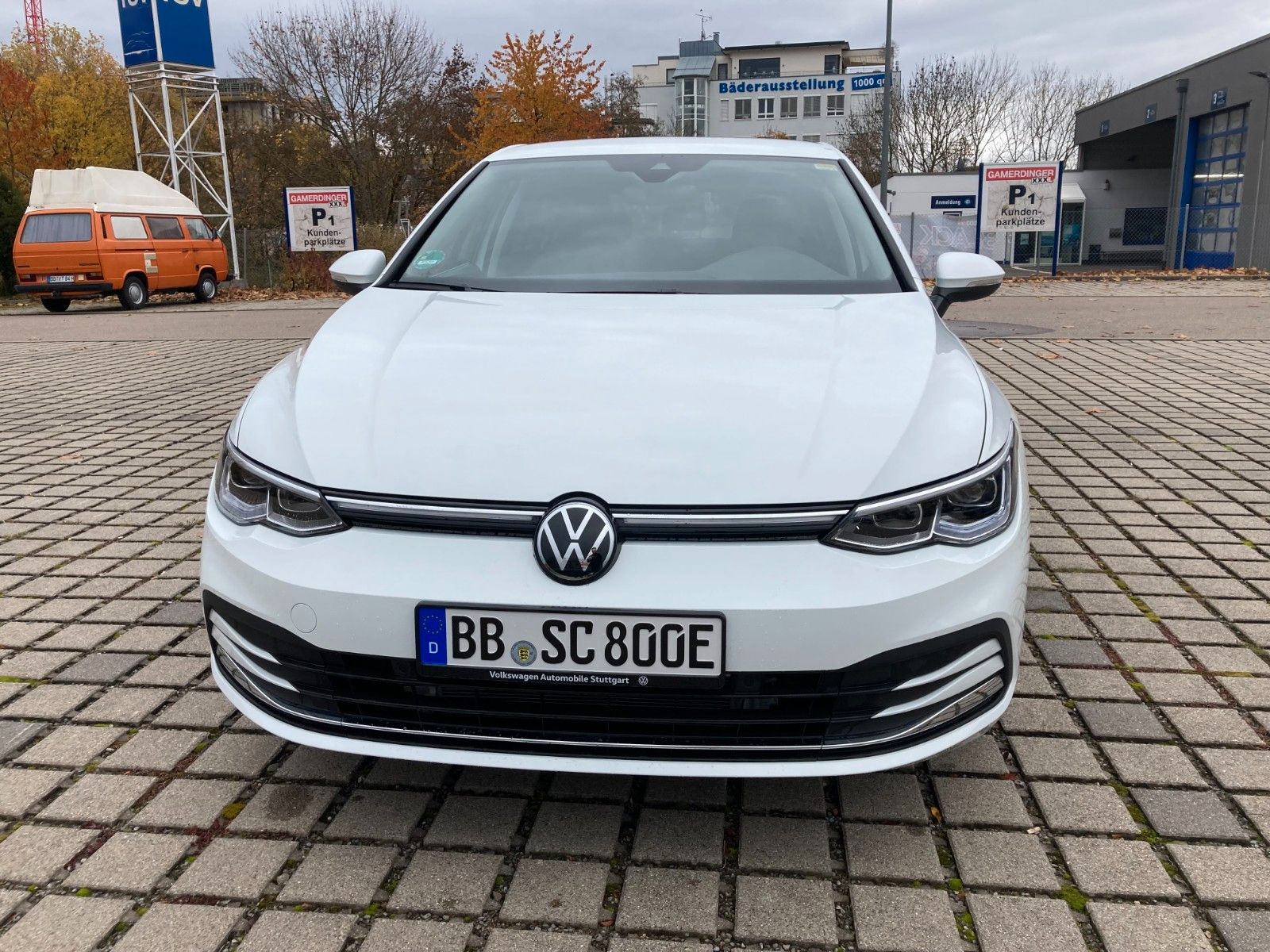 Volkswagen Golf VIII Lim. Style eHybrid - Samsaru's Car Outlet