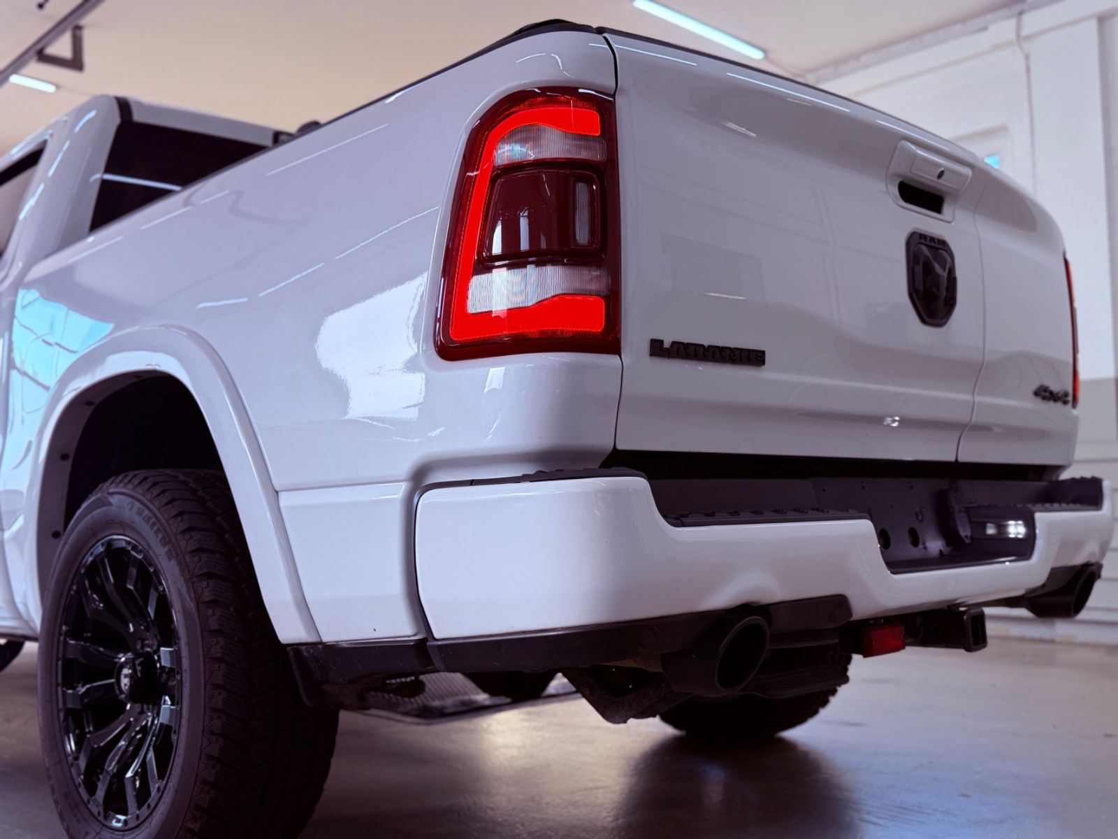 Dodge RAM/LIMITED/BIG SCREEN/
