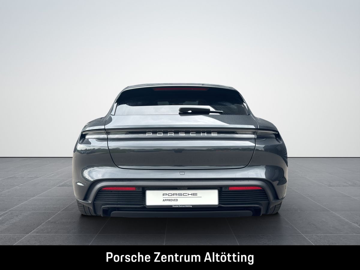 Porsche Taycan Turbo Sport Turismo | Hinterachslenkung |