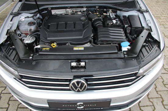 Volkswagen Passat Variant 2.0 TDI DSG - Samsaru's Car Outlet