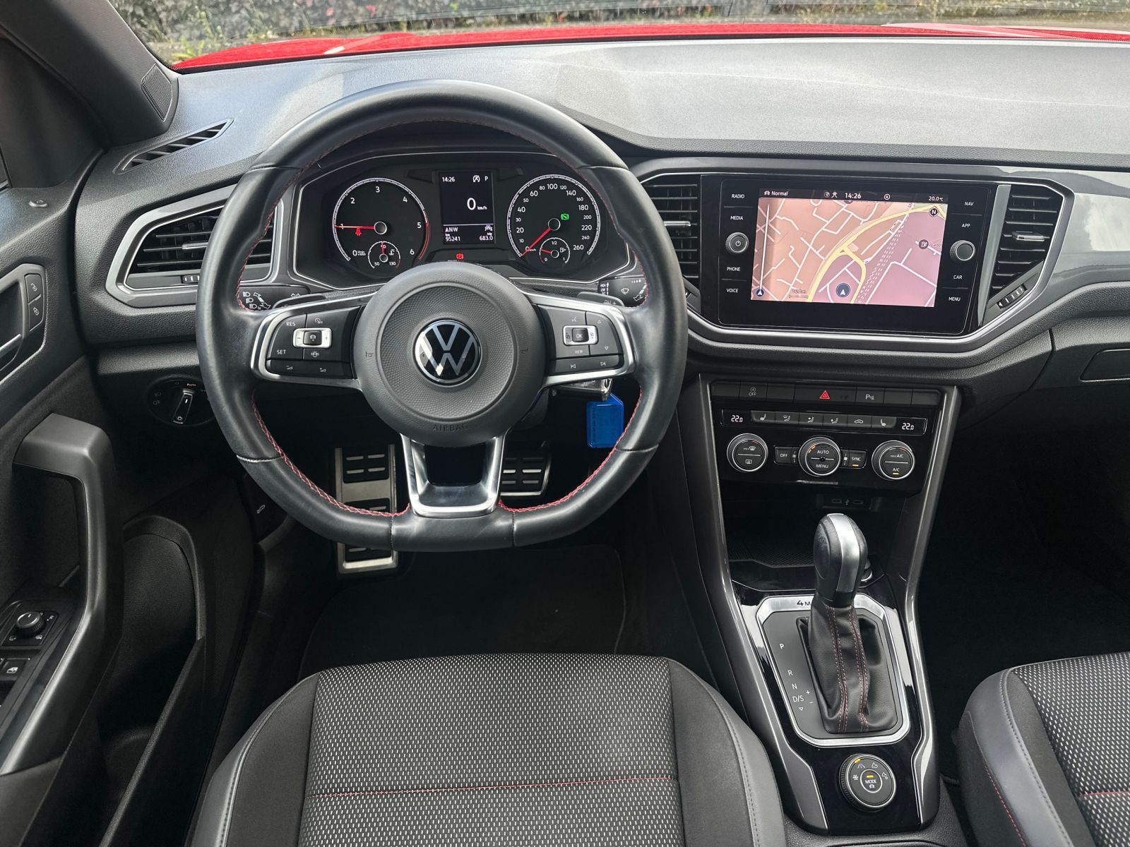 Volkswagen T-Roc 2.0 TDI Sport 4Motion - Samsaru's Car Outlet
