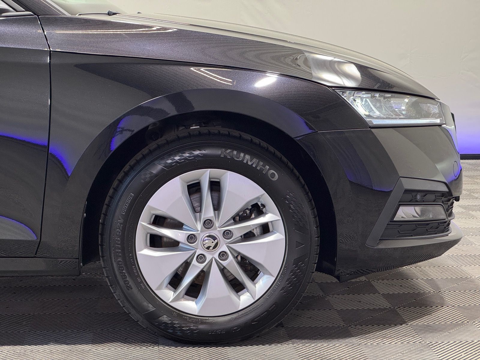 Skoda Octavia Combi 2.0 TDI Ambition - Samsaru's Car Outlet