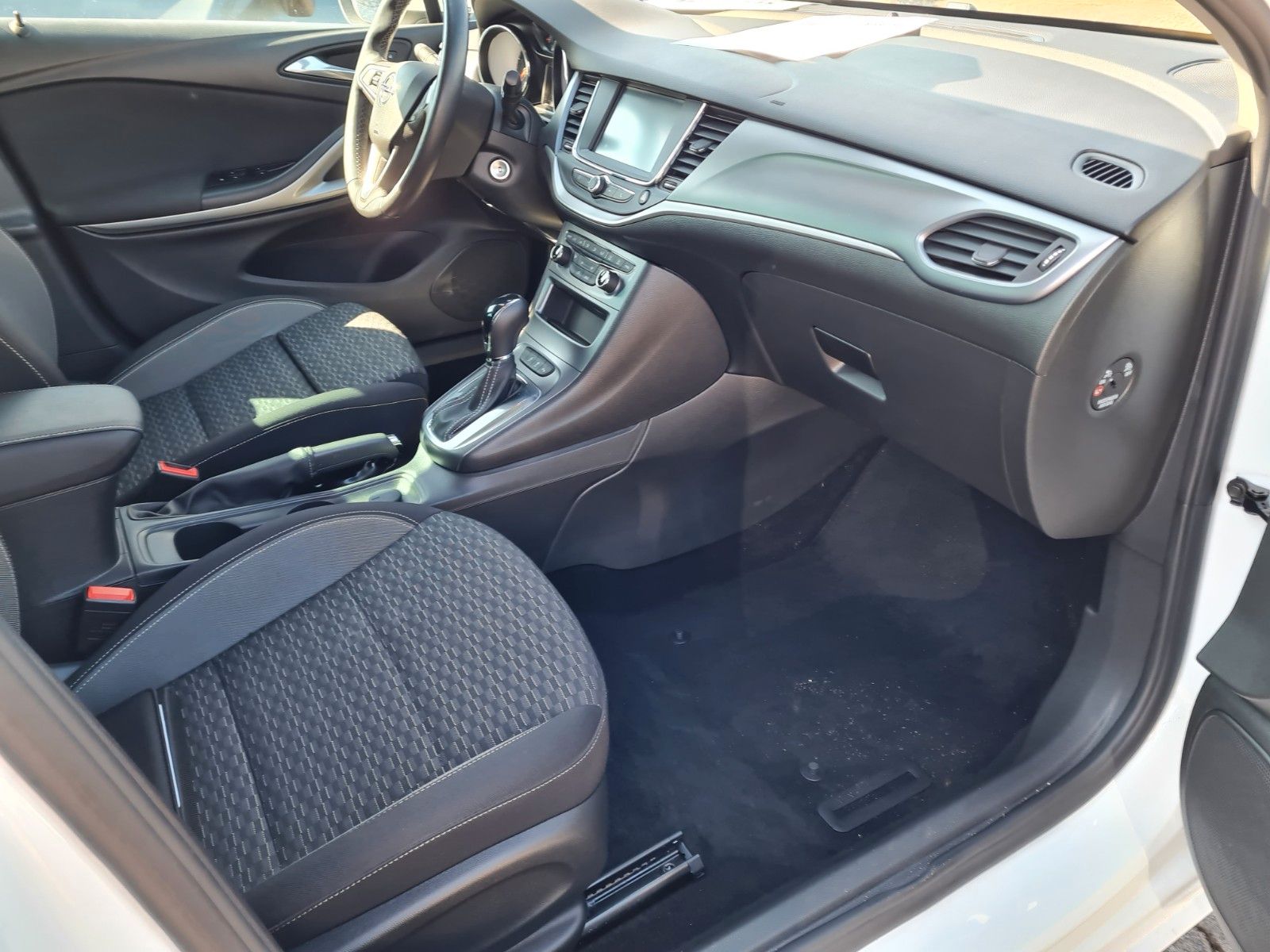 Opel Astra K Sports Tourer - Samsaru's Car Outlet