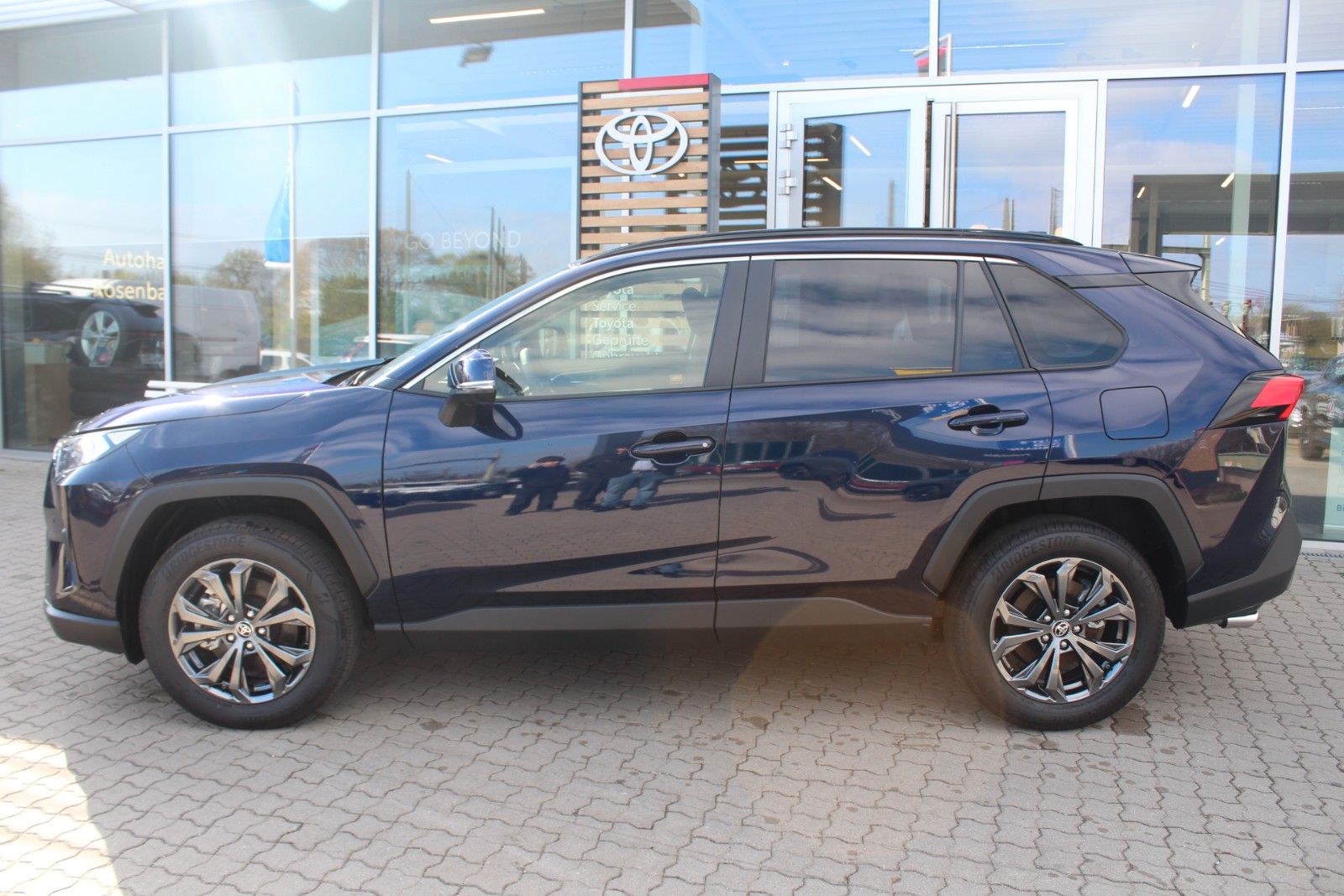 Toyota RAV4 2.5 Hybrid Teamplayer*LED*KAMERA*PDC*NAVI*