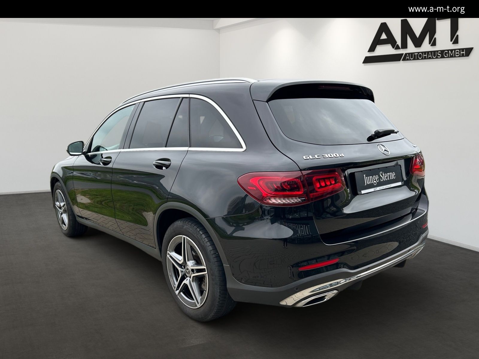 Mercedes-Benz GLC 300d AMG 4M AMG*AHK*Pano*LED*Navi