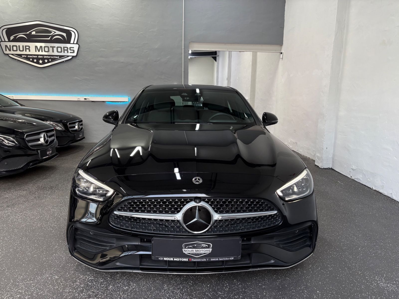 Mercedes-Benz C 220d AMG-Line - Samsaru's Car Outlet