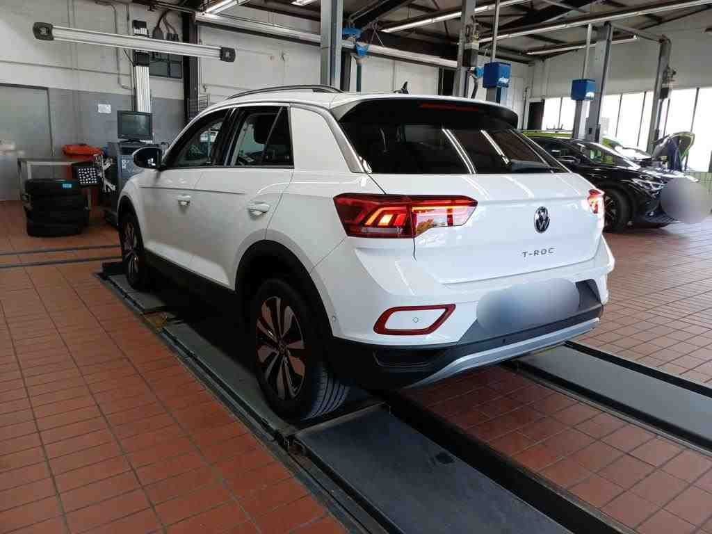 Volkswagen T-Roc 1.0 TSI MOVE - Samsaru's Car Outlet
