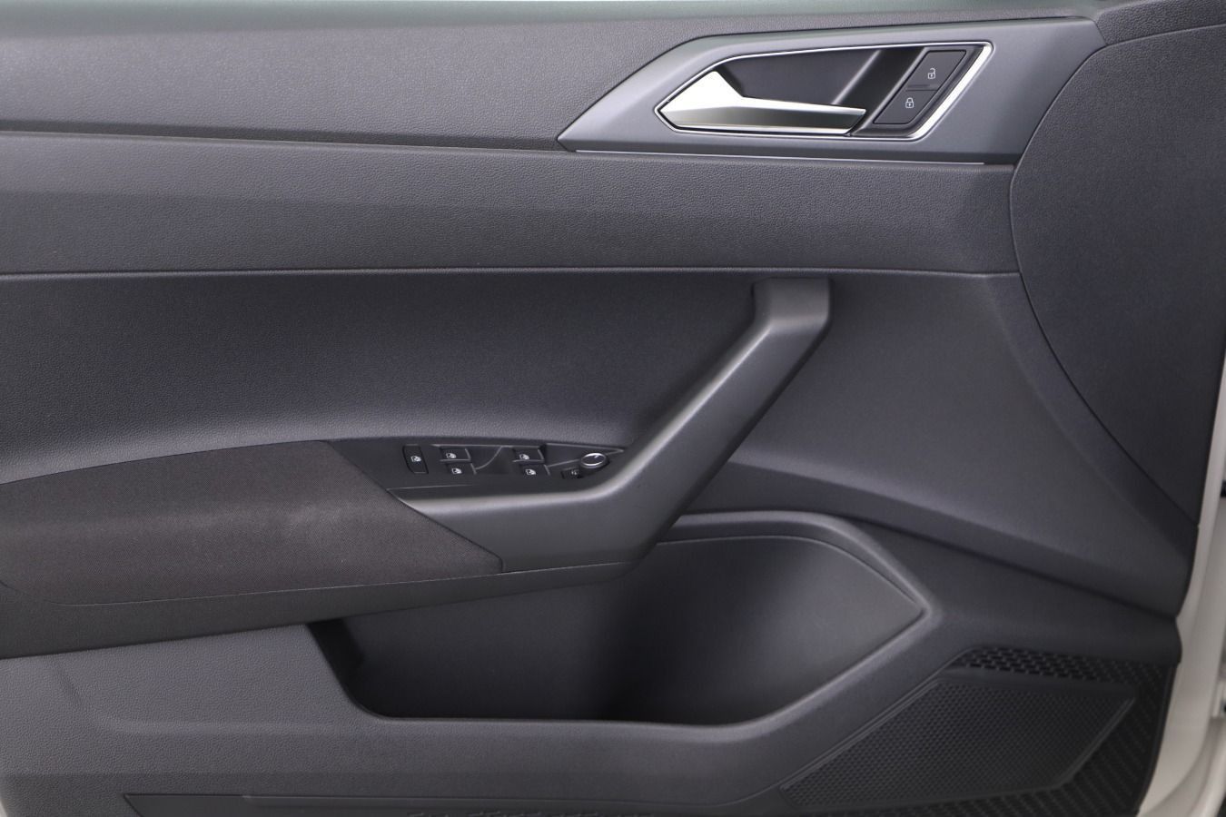 Volkswagen Taigo 1.0 TSI DSG R-Line - Samsaru's Car Outlet