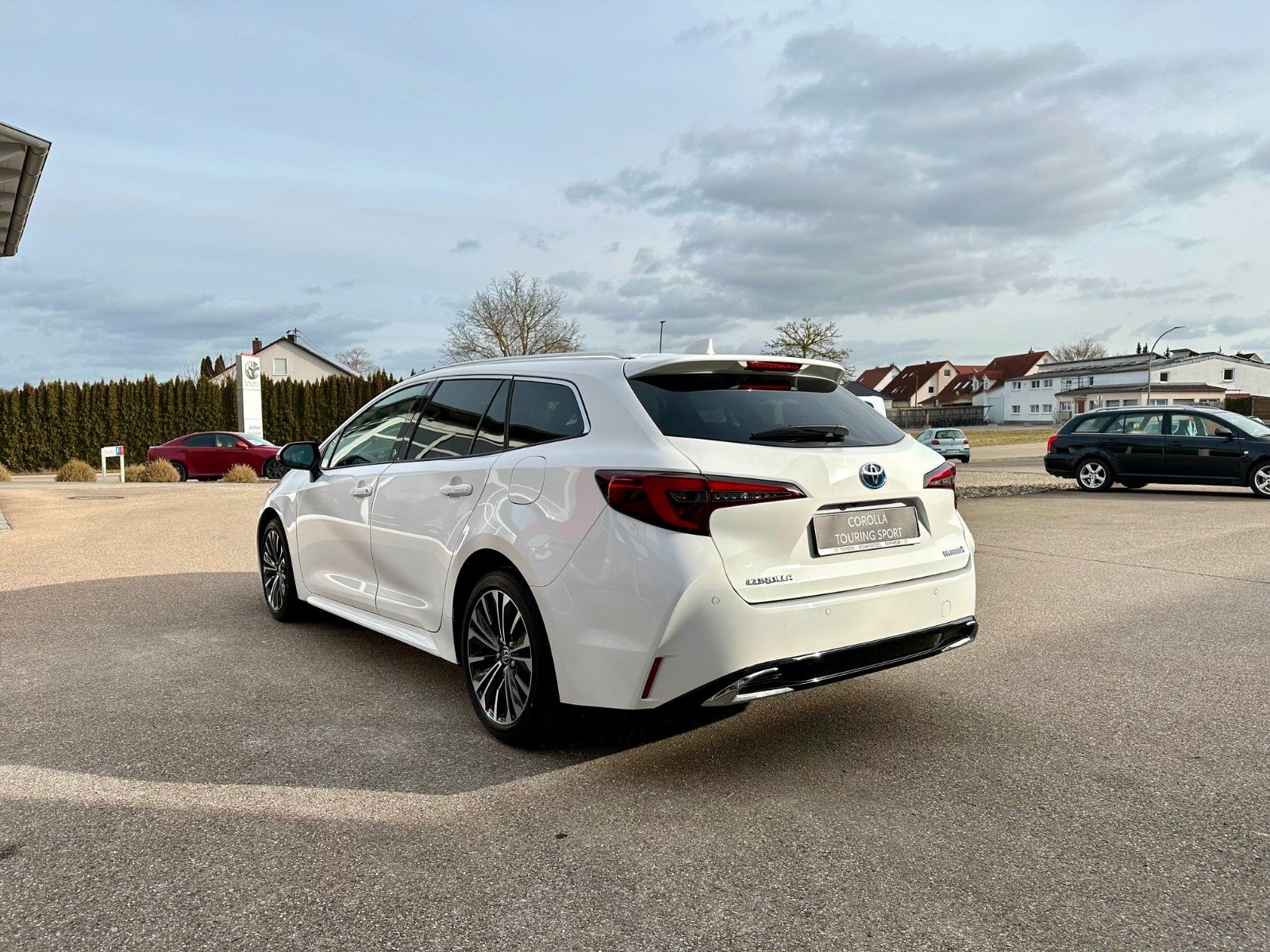 Toyota Corolla Touring Sp. Team D Hybrid 2023 - Samsaru's Car Outlet