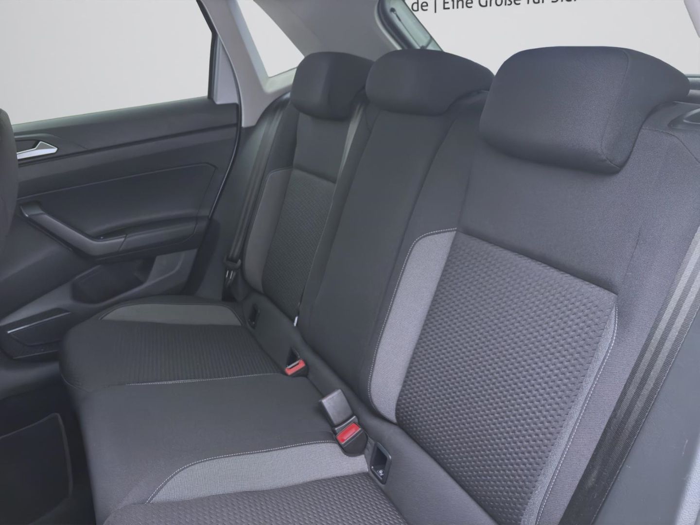 Volkswagen Polo 1.0 TSI DSG LIFE - Samsaru's Car Outlet