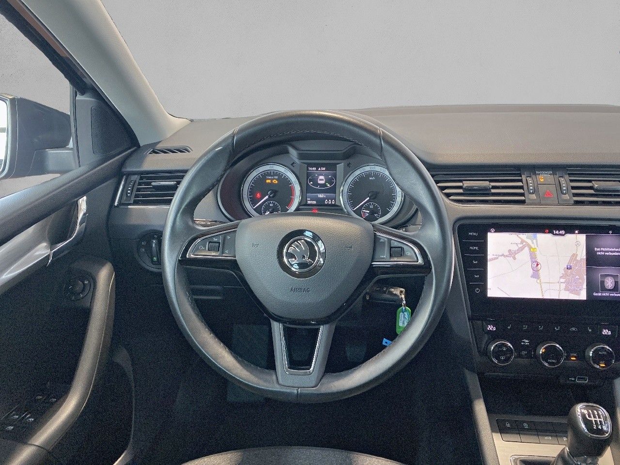 Skoda Octavia Combi Tour 1.5 TSI - Samsaru's Car Outlet