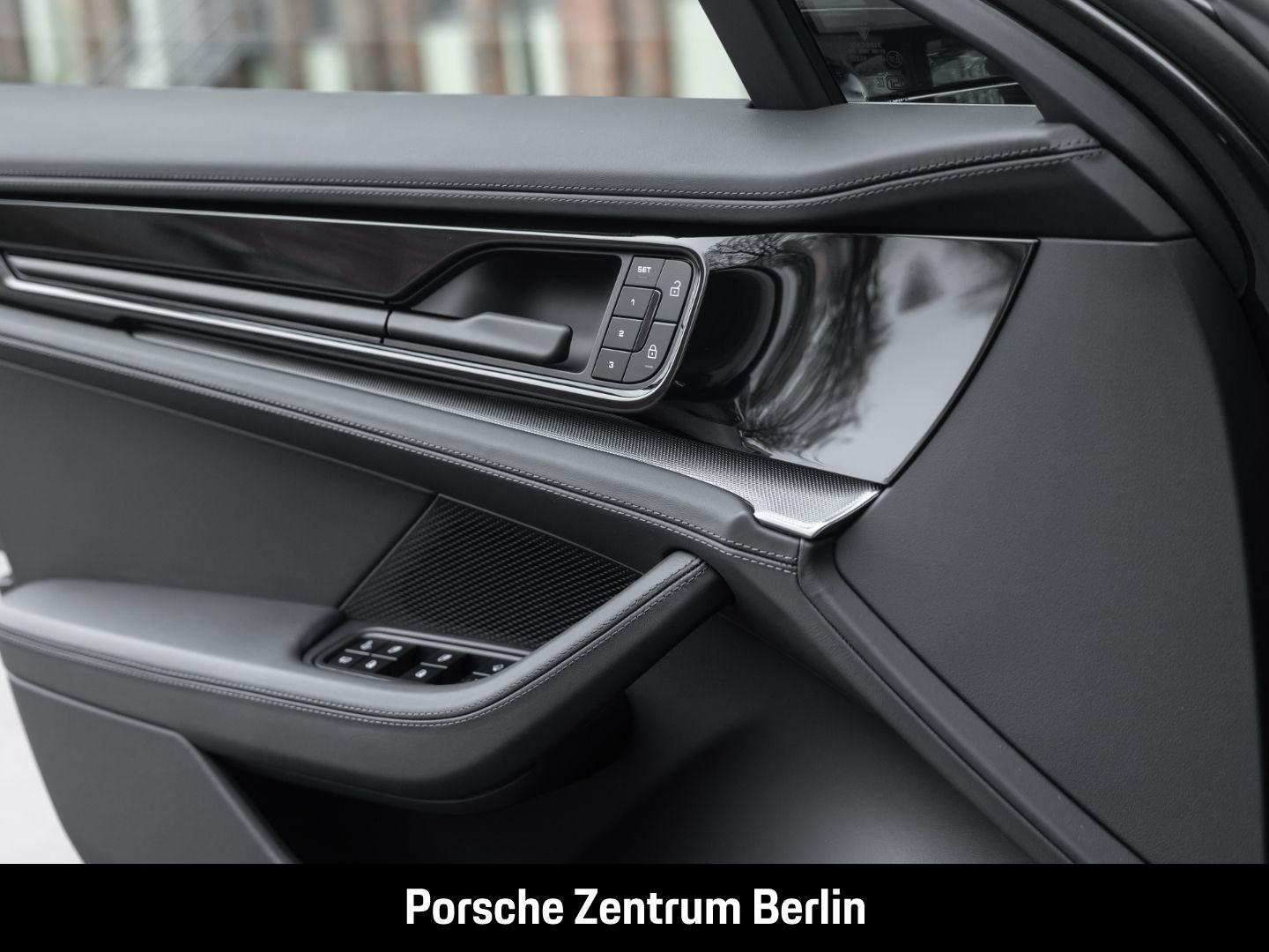 Porsche Panamera 4 E-Hybrid Head-Up InnoDrive Parklenkas