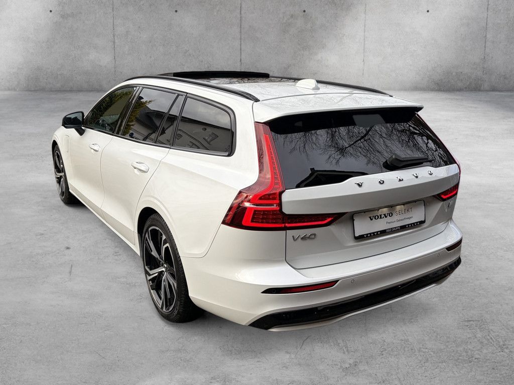 Volvo V60 T8 AWD Geartronic Recharge Plug-In Hybrid