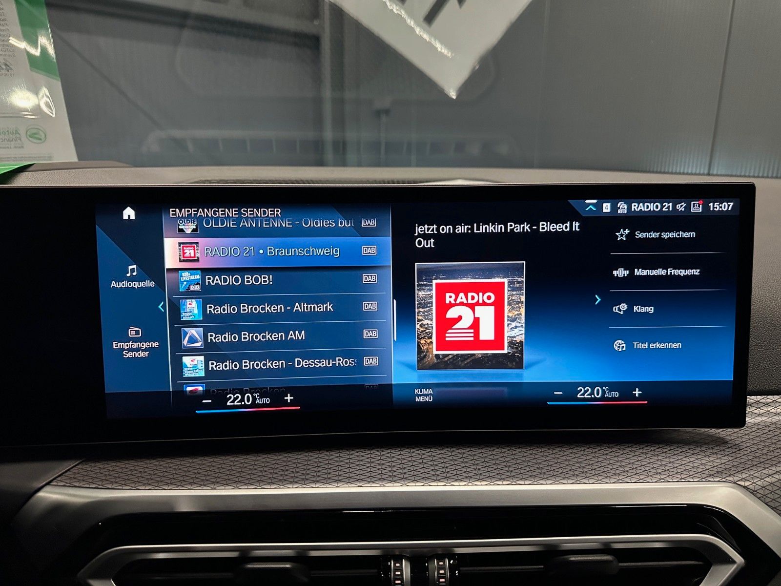 BMW 320d touring xDrive M-Sport Innovation - Samsaru's Car Outlet