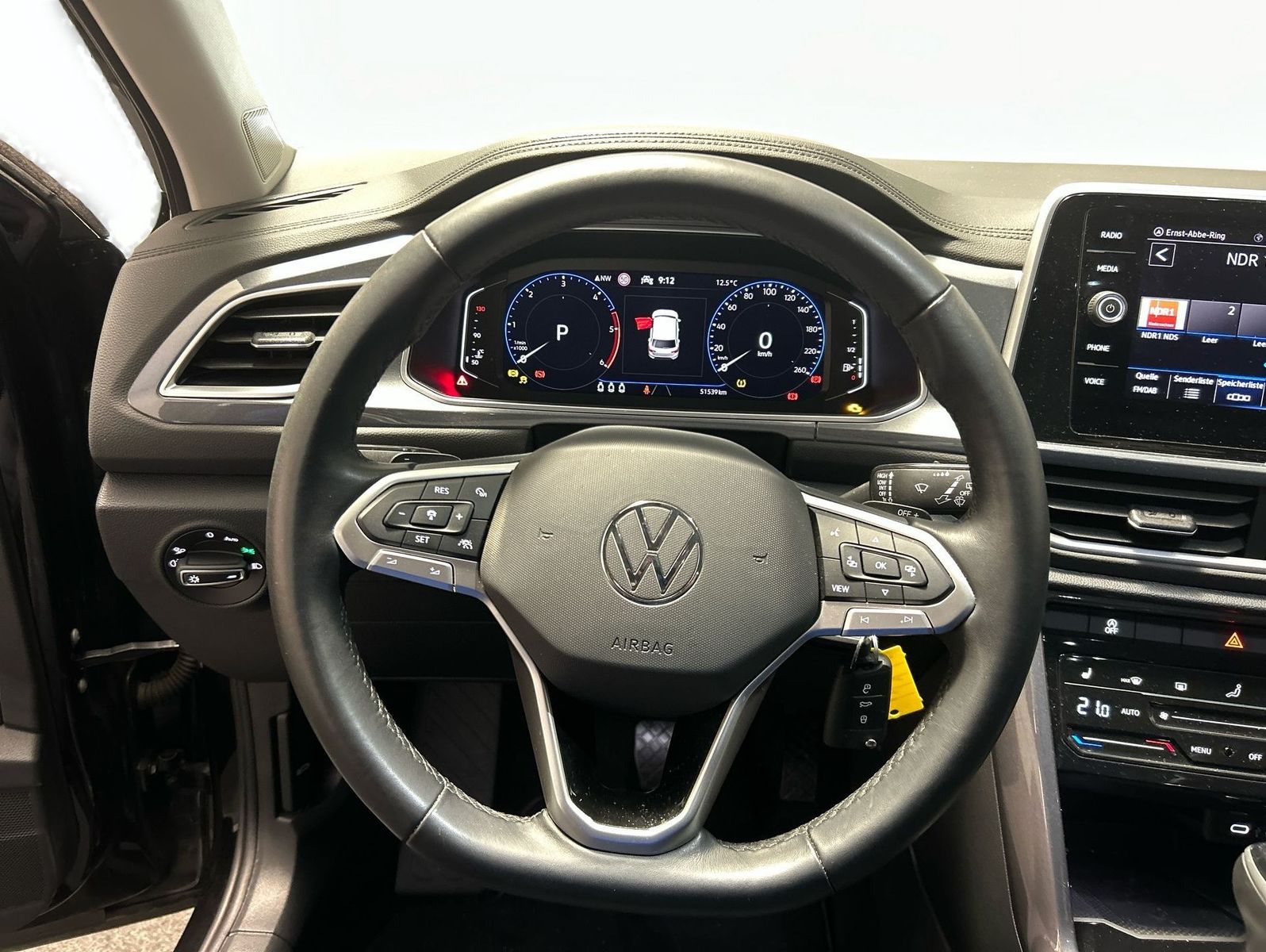 Volkswagen T-ROC 2.0 TDI Style - Samsaru's Car Outlet