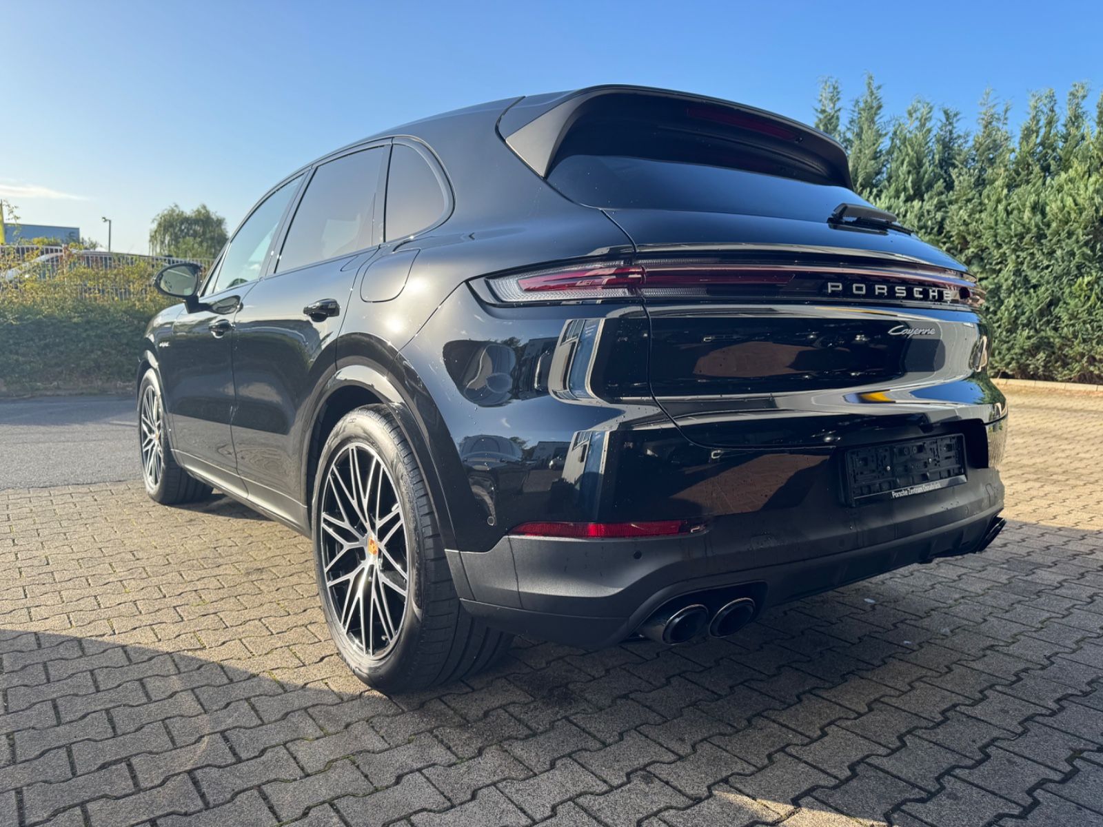 Porsche Cayenne E-Hybrid*BEIFAHRER DISPLAY*LUFTFEDERUNG*